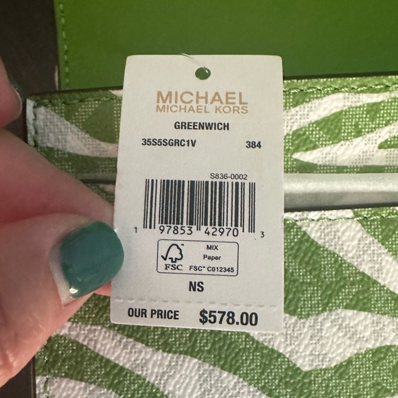 ✨ NEW MICHEAL KORS GREENWICH JUNGLE CROSSBODY NWT! - Picture 11 of 15